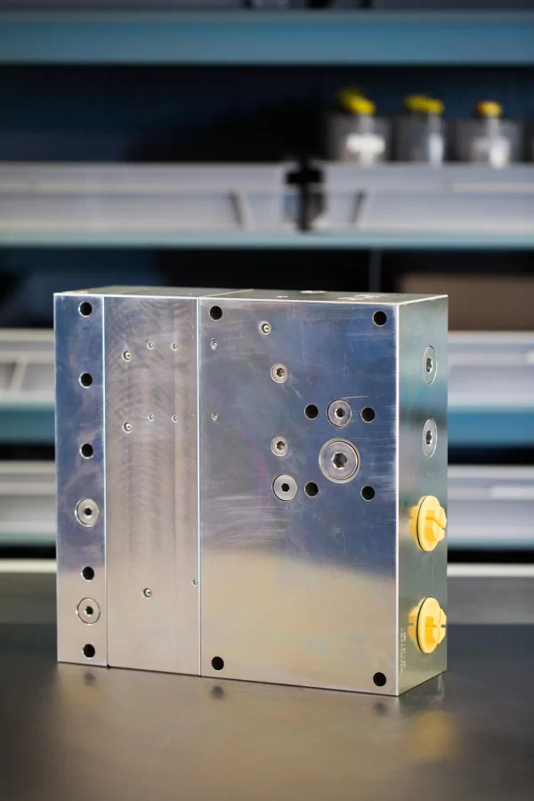 MiniBOOSTER Hydraulic Intensifier HC62-6.3-A