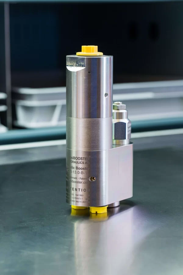 MiniBOOSTER Hydraulic Intensifier HC75-25.0-A-12