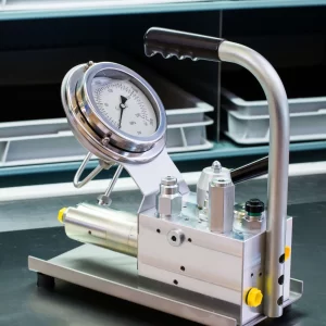 miniBOOSTER Hydraulic Intensifier M-HC7-801B-5.0