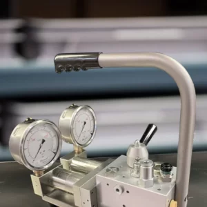 miniBOOSTER Hydraulic Intensifier M-HC7-812B-7.6-1O02DA